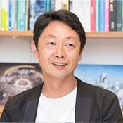 平賀 達也 氏