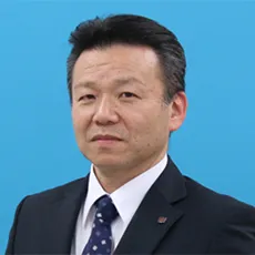 牧田　栄一 氏